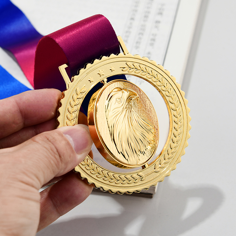 Niestandardowy metalowy medal  – Badminton Victory recenzja i cena
